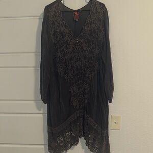 Elegant Johnny Was Blue/Grey Lace Women's Tunic